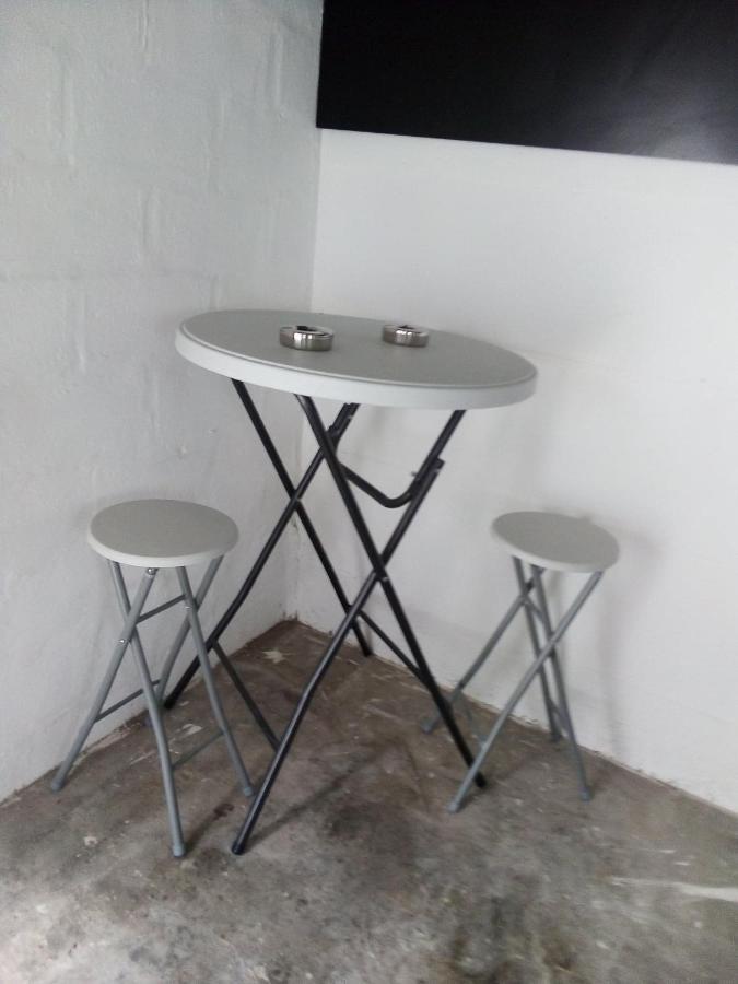 Agreable Maison Avec Cour A 10Min De Liege Herstal Exterior photo