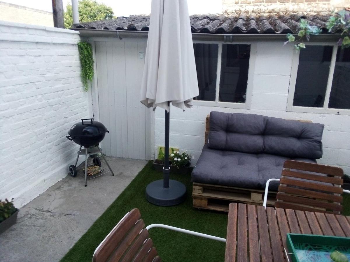 Agreable Maison Avec Cour A 10Min De Liege Herstal Exterior photo