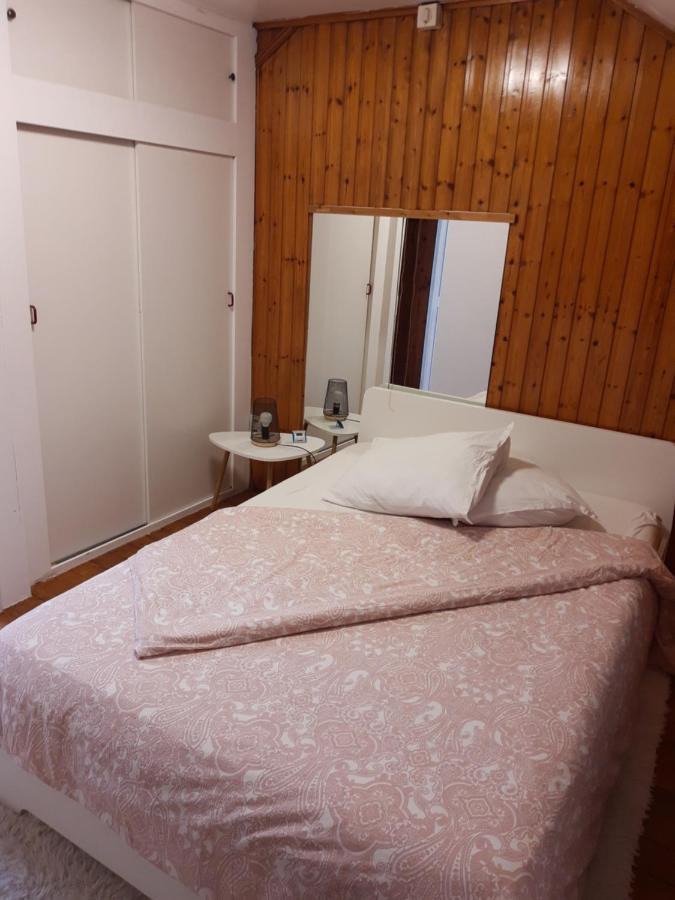 Agreable Maison Avec Cour A 10Min De Liege Herstal Exterior photo