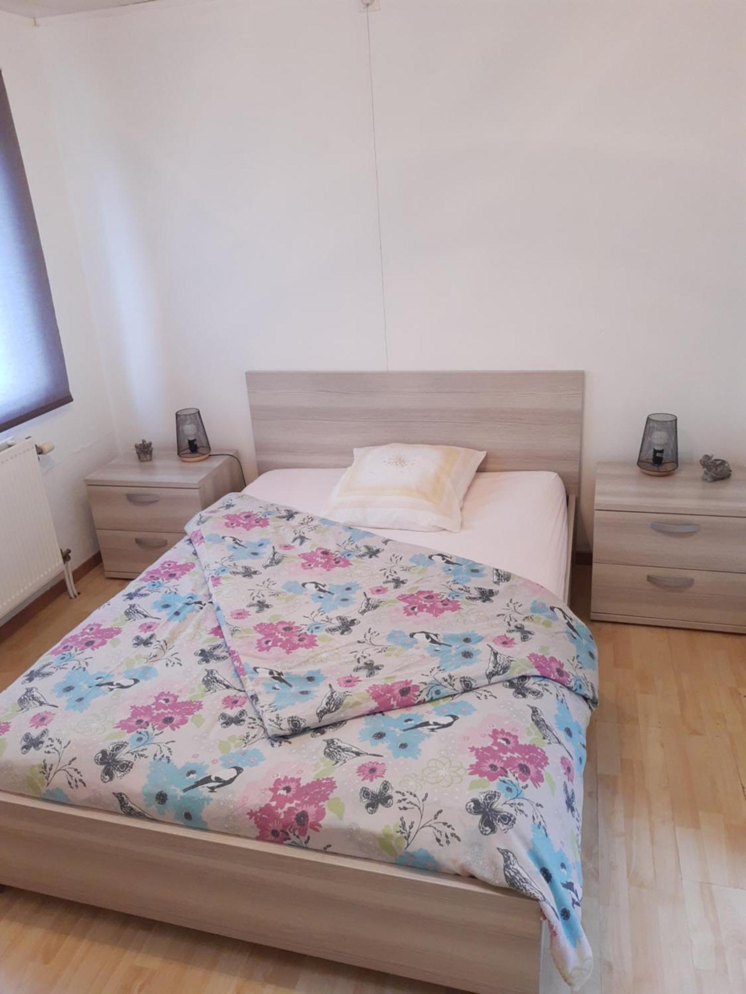 Agreable Maison Avec Cour A 10Min De Liege Herstal Exterior photo